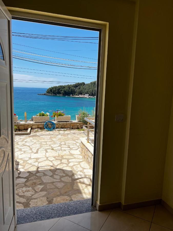 Fane'S Apartments Himare Exterior foto