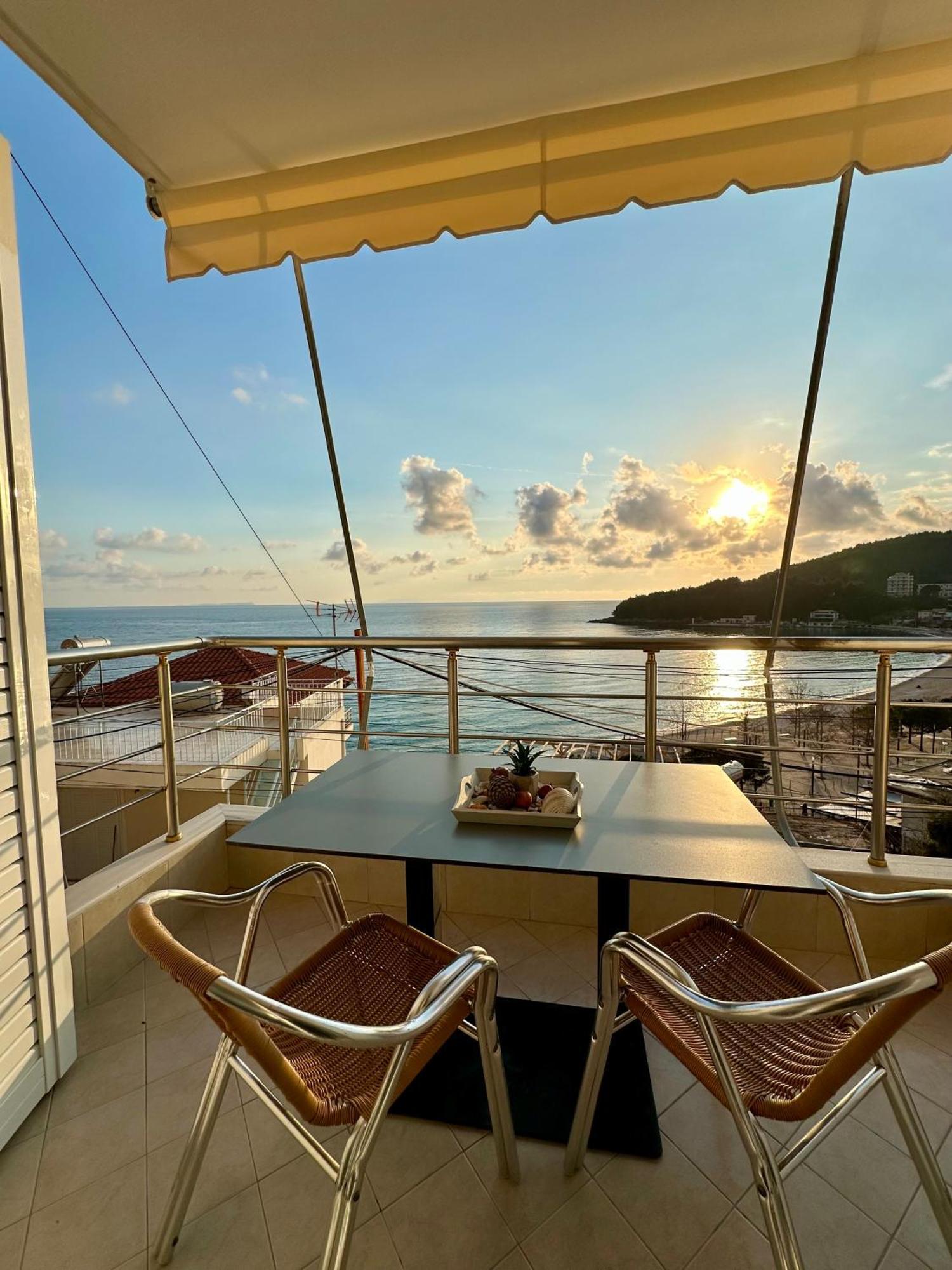 Fane'S Apartments Himare Exterior foto