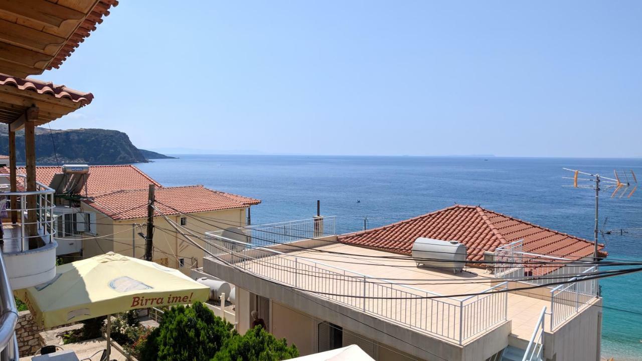 Fane'S Apartments Himare Exterior foto